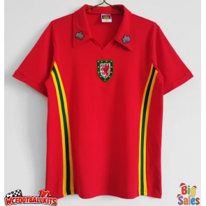 Wales 1976-1979 Retro Home Shirt Men Short Sleeve